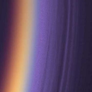 Молнии Сатурна в миллион раз сильнее земных