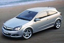   Opel Astra GTC   