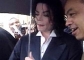 Майкл Джексон явился в суд с 20-минутным опозданием