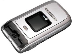   LG-U890