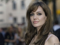 Анджелина Джоли возглавила список Forbes
